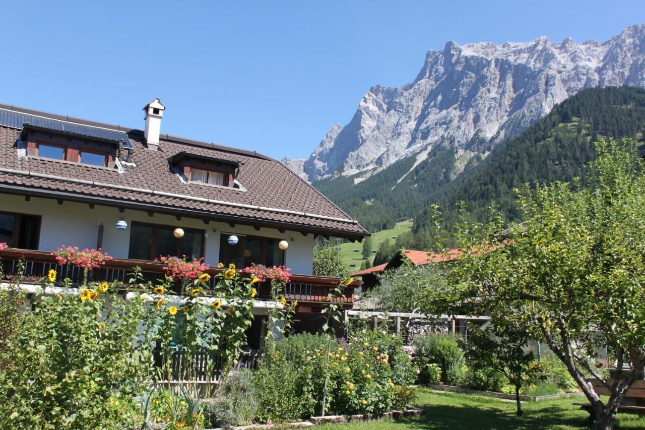 Haus Alpenblume Ehrwald Exterior foto