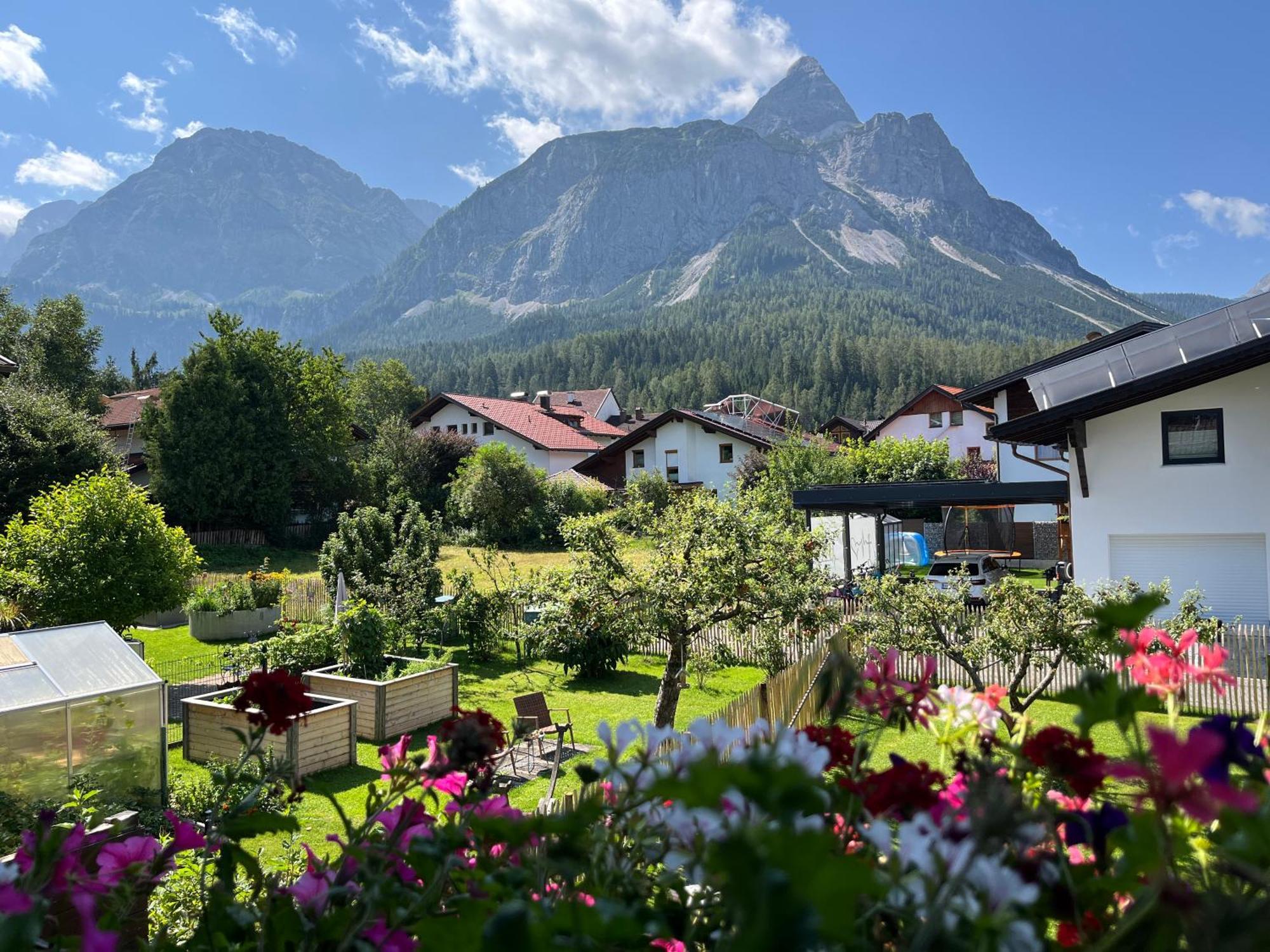 Haus Alpenblume Ehrwald Exterior foto