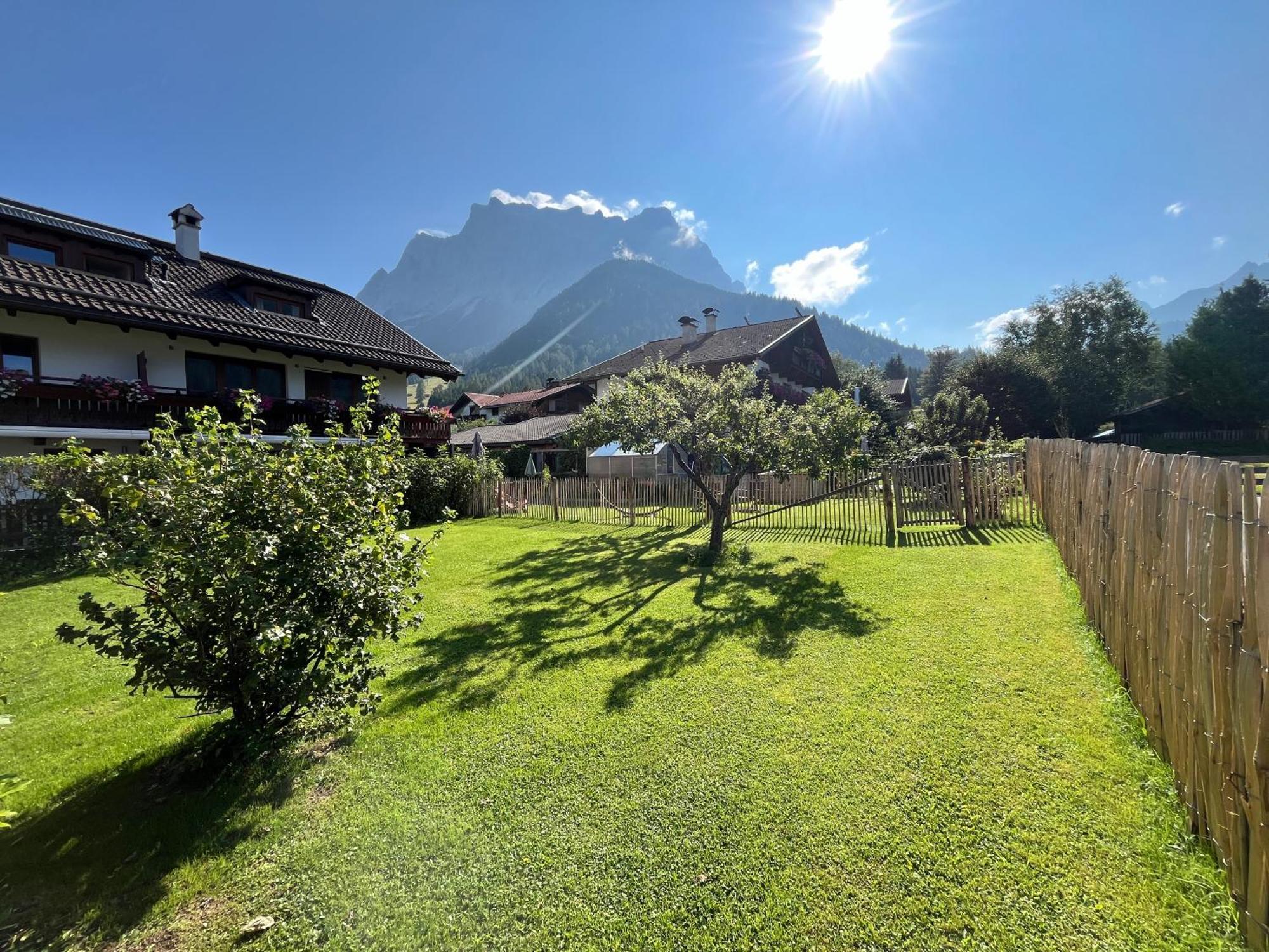Haus Alpenblume Ehrwald Exterior foto